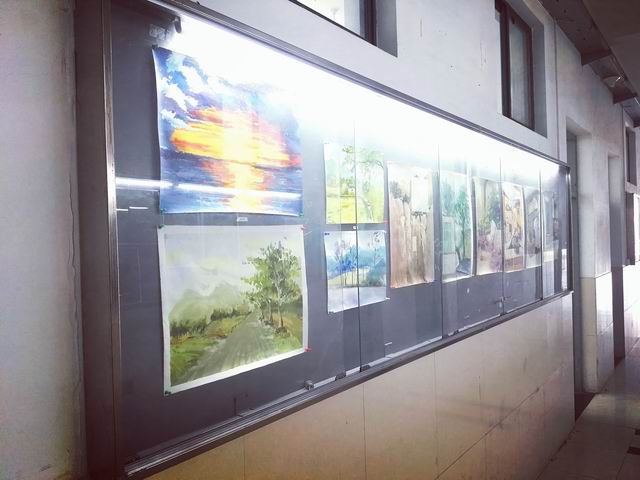 调整大小 设计色彩课程展-孙春鹂 欧阳雨梦-15设计11-12  展示02.jpg